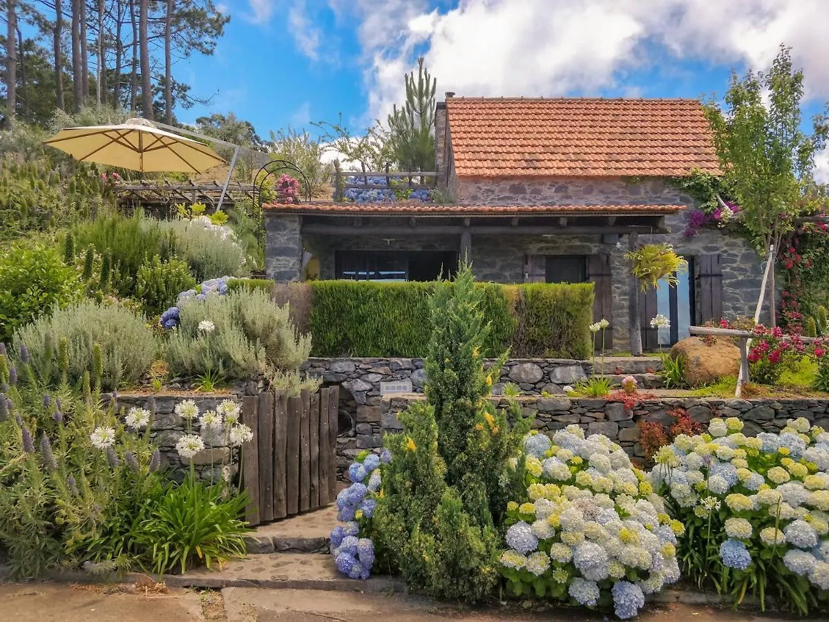 Achadinha - Mountain Cottage Arco da Calheta  Arco da Calheta (Madeira)